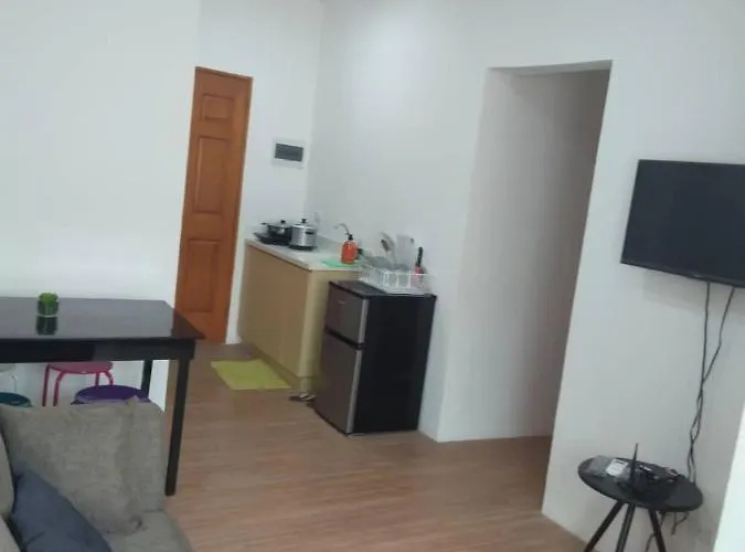 Hostel Ej's Place